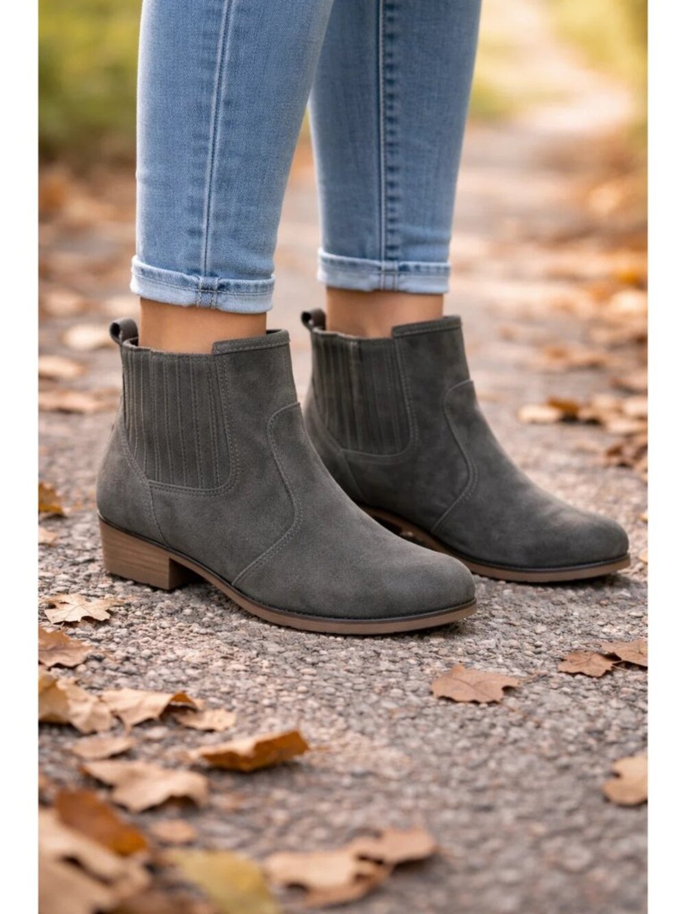 Propet Reese Dark Grey Ankle Boot Women's size 8 M Excellent Condition